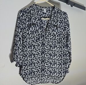 Women's Black and White Patterned Top